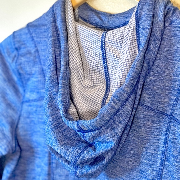 AVIA RUNNING HOODIE - Picture 3 of 4